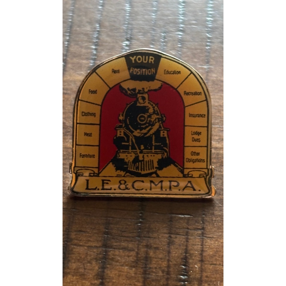 Vintage LE&CMPA Gold-Toned Lapel Pin - Excellent Condition